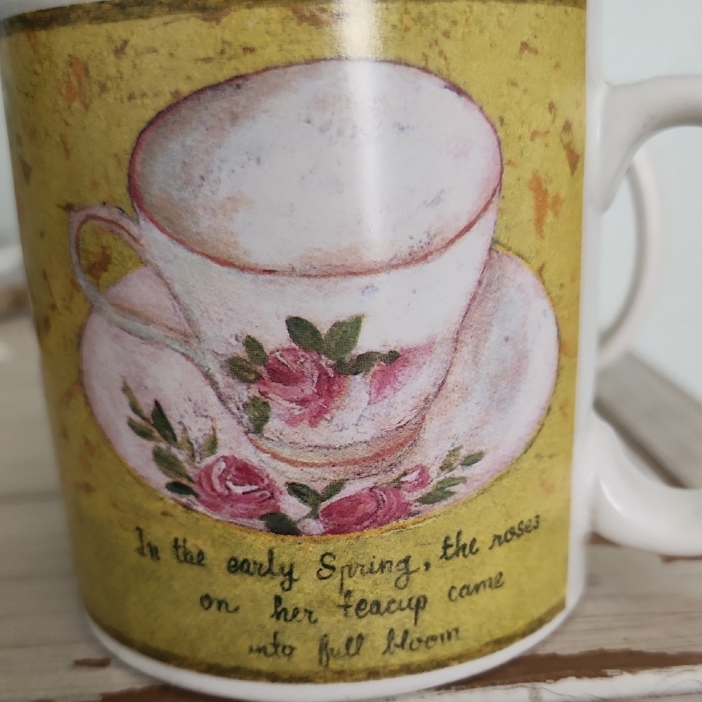 Sakura Yellow and Green Floral Mugs - Picture 2 of 8